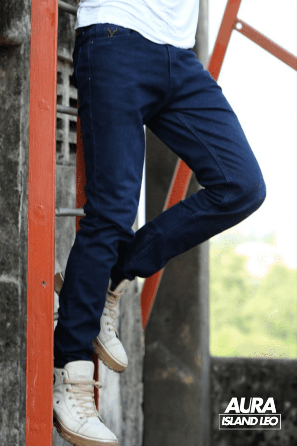 Blackish Blue Vibe - AURA Island Leo Jeans